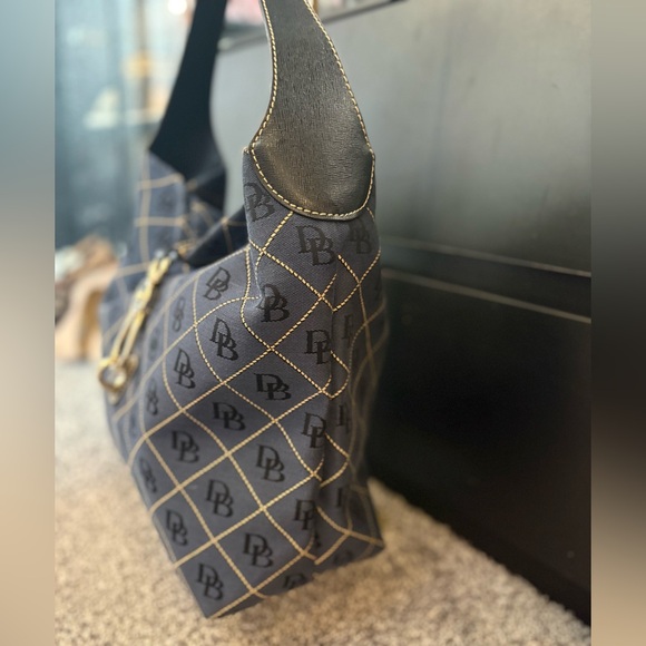 Dooney & Bourke Navy signature Logo loc hobo - Picture 13 of 15